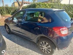 Blu Usata 2014 Dacia Sandero Tre volumi | 6000 € (Buon prezzo)