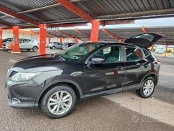 Usata 2015 Nissan Qashqai SUV | 4200 € (Super prezzo)