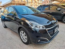 Nero Usata 2016 Peugeot 208 Due volumi | 7750 € (Buon prezzo)