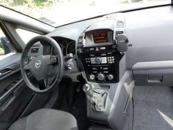 Nero Usata 2014 Opel Zafira Monovolume | 3800 € (Buon prezzo)