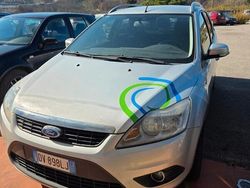 Usata 2009 Ford Focus Due volumi | 1500 €