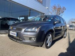 Blu scuro metallizzato Usata 2006 Ford Focus Style Station wagon | 2900 € (Buon prezzo)
