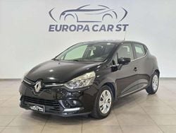 Nero Usata 2017 Renault Clio IV Zen Tre volumi | 7900 € (Buon prezzo)