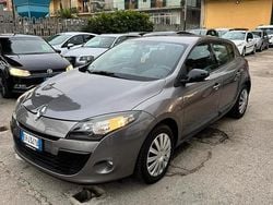Grigio Usata 2011 Renault Mégane Tre volumi | 3490 € (Ottimo prezzo)
