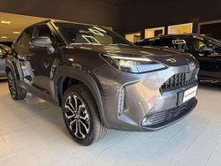 Grigio Nuova 2025 Toyota Yaris Cross SUV | 26.500 € (Buon prezzo)