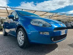 Blu Usata 2013 Fiat Grande Punto Due volumi | 5000 € (Cara)