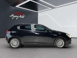 Nero Usata 2012 Alfa Romeo Giulietta Exclusive Tre volumi | 4500 € (Buon prezzo)