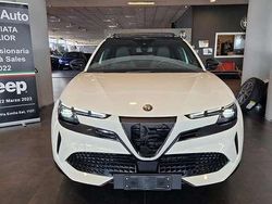 Bianco Nuova 2025 Alfa Romeo Junior Edizione Speciale SUV | 31.500 € (Cara)
