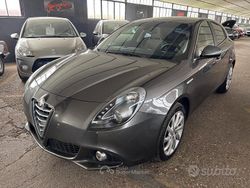 Grigio Usata 2015 Alfa Romeo Giulietta Due volumi | 6900 € (Buon prezzo)