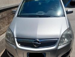 Grigio Usata 2008 Opel Zafira Monovolume | 5500 €
