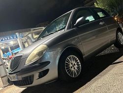 Usata 2008 Lancia Ypsilon Due volumi | 3000 €