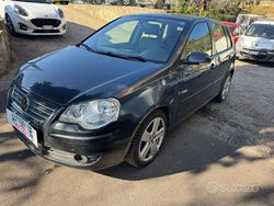 Grigio Usata 2007 VW Polo Comfortline Tre volumi | 3650 € (Buon prezzo)