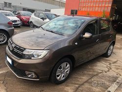 Marrone Usata 2019 Dacia Sandero Comfort Tre volumi | 8700 € (Buon prezzo)