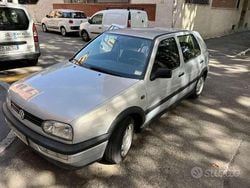 Usata 1997 VW Golf III Tre volumi | 5000 € (Molto cara)