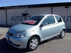Grigio Usata 2005 Toyota Yaris Sol Due volumi | 1890 € (Molto cara)