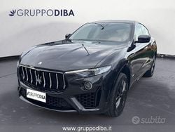 Nero Usata 2019 Maserati Levante GranLusso SUV | 41.200 € (Cara)