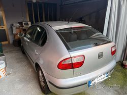 Grigio Usata 2002 Seat Leon Tre volumi | 1500 €