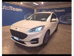 Frozen white Usata 2022 Ford Kuga ST-Line X SUV | 23.990 € (Buon prezzo)