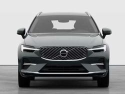 Verde Nuova 2025 Volvo XC60 Core SUV | 47.310 € (Super prezzo)