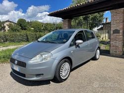 Grigio Usata 2006 Fiat Grande Punto Due volumi | 1900 € (Buon prezzo)