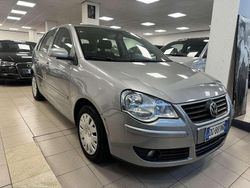 Argento Usata 2007 VW Polo Sportline Tre volumi | 4900 €