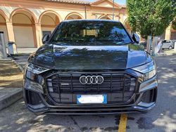 Grigio Usata 2022 Audi Q8 Sport SUV | 63.000 € (Buon prezzo)