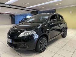 Nero Usata 2023 Lancia Ypsilon Gold Due volumi | 12.390 € (Buon prezzo)