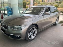 Oro Usata 2019 BMW 320 Luxury Line Tre volumi | 14.800 € (Ottimo prezzo)