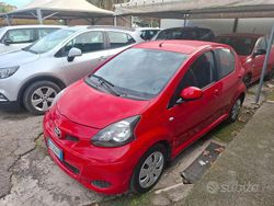Rosso Usata 2010 Toyota Aygo Due volumi | 4300 € (Buon prezzo)