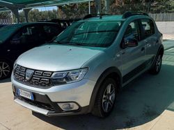 Grigio Usata 2020 Dacia Sandero Comfort Due volumi | 10.500 € (Molto cara)