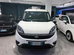 Bianco Usata 2019 Fiat Doblò Lounge Monovolume | 13.390 € (Cara)