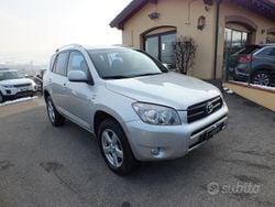 Grigio Usata 2007 Toyota RAV4 SUV | 3400 € (Buon prezzo)