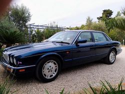 Blu Usata 1996 Jaguar XJ6 Tre volumi | 6000 €