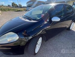 Usata 2006 Fiat Grande Punto Due volumi | 3800 € (Cara)
