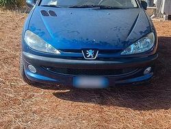 Usata 2004 Peugeot 206 Tre volumi | 1000 € (Ottimo prezzo)