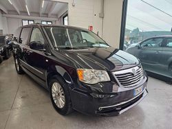 Nero Usata 2012 Lancia Voyager Gold Monovolume | 8300 € (Buon prezzo)