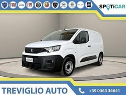 Bianco / pastello Usata 2020 Peugeot Partner Premium Monovolume | 11.950 € (Buon prezzo)