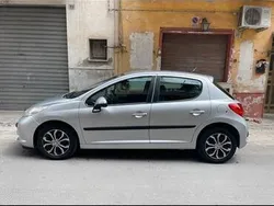 Usata 2006 Peugeot 207 Due volumi | 2500 € (Molto cara)