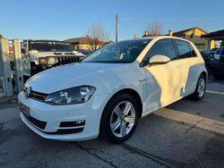 Bianco Usata 2016 VW Golf Highline Tre volumi | 7900 € (Ottimo prezzo)
