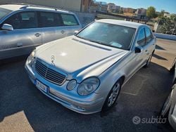 Argento Usata 2004 Mercedes E320 Avantgarde Tre volumi | 1900 € (Ottimo prezzo)