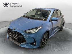 Blu Usata 2021 Toyota Yaris Hybrid Trend Tre volumi | 17.400 € (Buon prezzo)