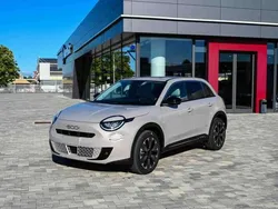 Beige Nuova 2025 Fiat 600 La Prima SUV | 27.900 €