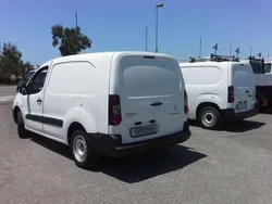 Bianco Usata 2017 Peugeot Partner Monovolume | 7499 € (Ottimo prezzo)