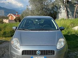 Grigio Usata 2007 Fiat Grande Punto Due volumi | 2700 € (Buon prezzo)
