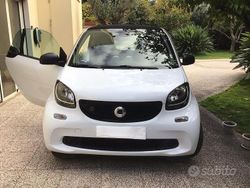 Bianco Usata 2018 Smart ForTwo Electric Drive Coupé | 8600 €
