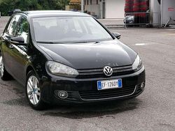Nero Usata 2010 VW Golf VI Comfortline Tre volumi | 5999 € (Buon prezzo)