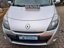 Grigio Usata 2012 Renault Clio IV Due volumi | 4499 € (Ottimo prezzo)