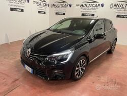 Nero Usata 2023 Renault Clio V Techno Tre volumi | 15.900 € (Buon prezzo)