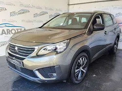 Verde Usata 2018 Peugeot 5008 Allure Monovolume | 17.900 €
