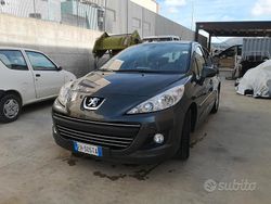 Grigio Usata 2011 Peugeot 207 Allure Tre volumi | 7990 € (Molto cara)